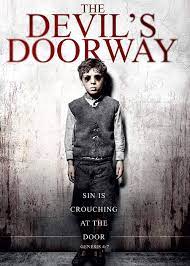 دانلود فیلم دروازه شیطان The Devil’s Doorway 2018